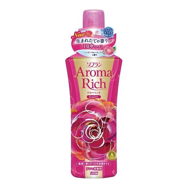 Lion Кондиционер-ополаскиватель для белья Soflan Aroma Rich Scarlett дезод. с натур. Маслами 600мл